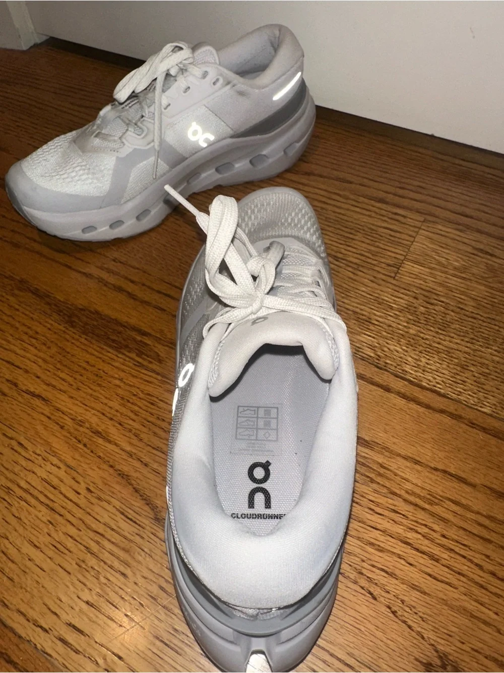 On Running Women's Athletic Shoes in Light Gray - Picture 5 of 5
